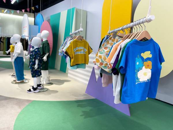 【GU】キッズ春夏展示会レポ！どこよりも早く春夏の新作で女の子コーデ組みました♪ | HugMug