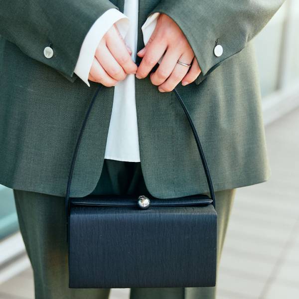 【BEAMSママ＆パパの卒園式・入園入学式コーデ６選】自分らしいスタイリングのコツは？ | HugMug