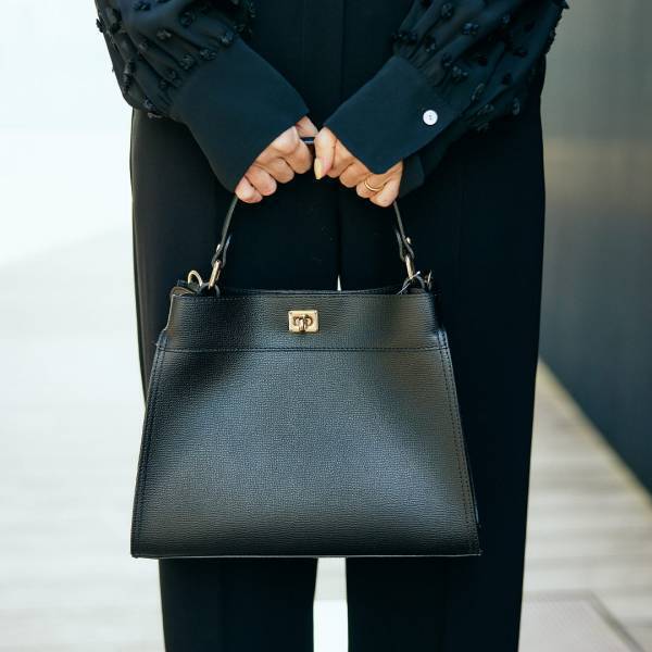 【BEAMSママ＆パパの卒園式・入園入学式コーデ６選】自分らしいスタイリングのコツは？ | HugMug