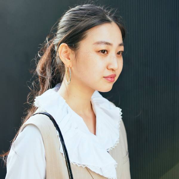 【BEAMSママ＆パパの卒園式・入園入学式コーデ６選】自分らしいスタイリングのコツは？ | HugMug