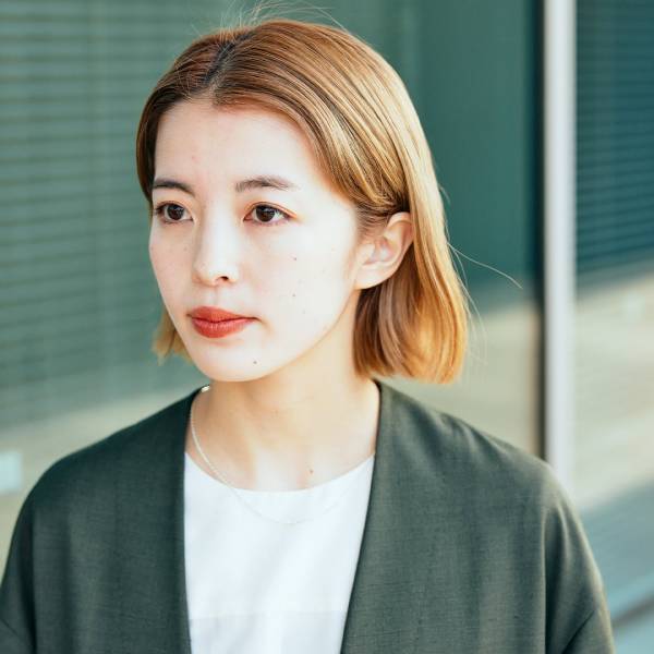 【BEAMSママ＆パパの卒園式・入園入学式コーデ６選】自分らしいスタイリングのコツは？ | HugMug