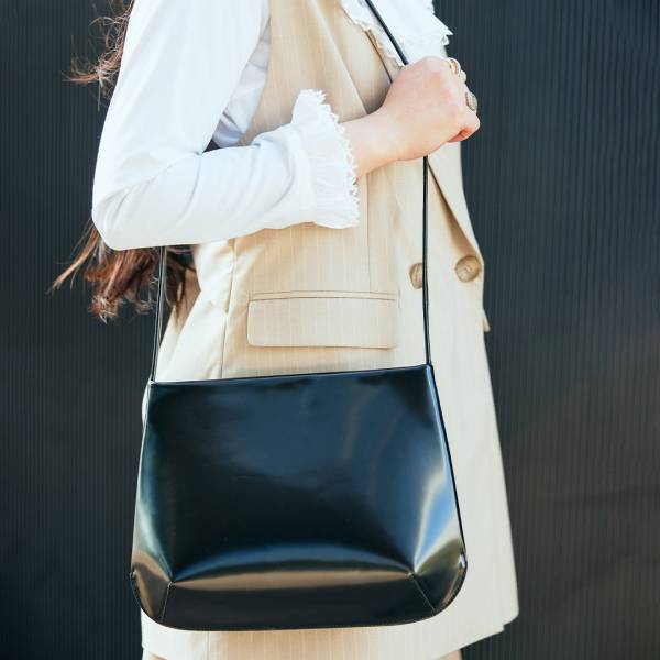 【BEAMSママ＆パパの卒園式・入園入学式コーデ６選】自分らしいスタイリングのコツは？ | HugMug