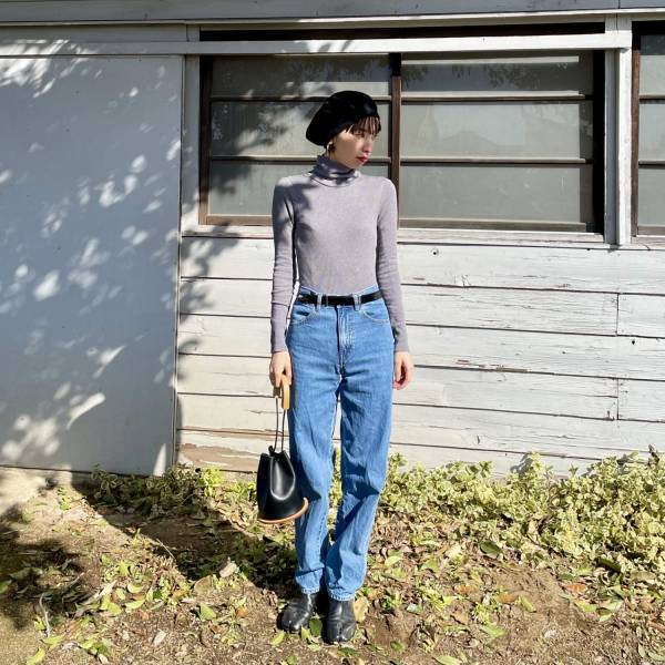 “UNIQLO U” 2023年春夏で見つけた！形が綺麗な神デニム | HugMug