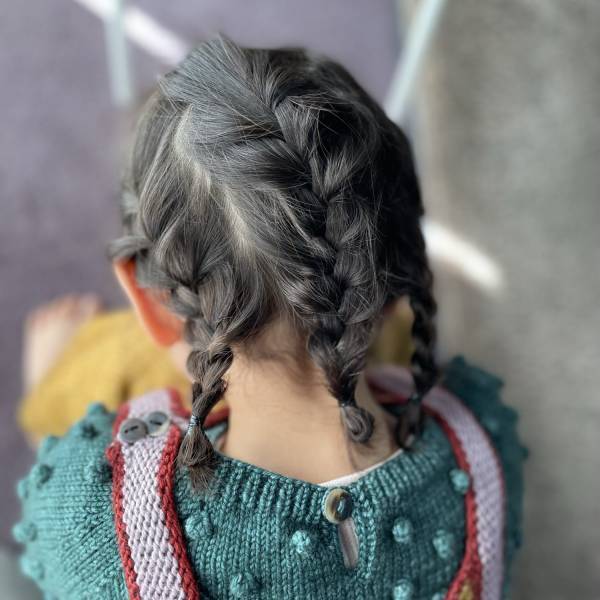 不器用さんでも簡単にできる！子どものおしゃれヘアアレンジ | HugMug - 親子で楽しむファッションやライフスタイル情報を届けるママメディア