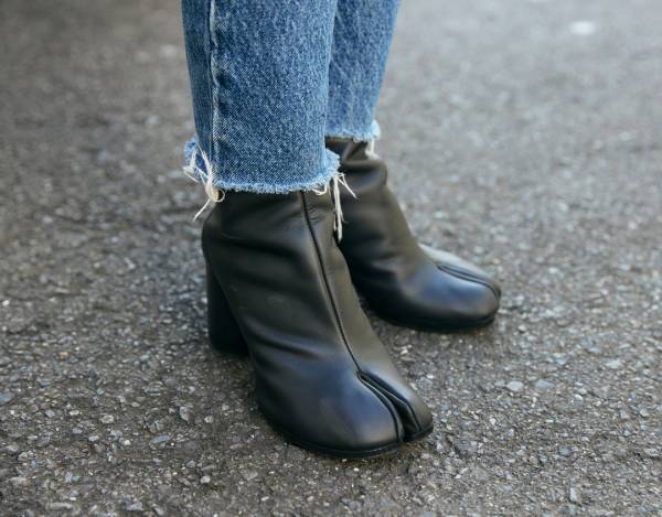 レザージャケットで辛口リンクコーデ。デニムも揃えてなかよし度アップ！ | HugMug