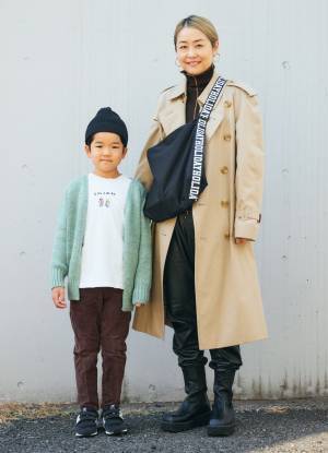 『ZARA』のレザーパンツがめっちゃ使える！トレンチコートを辛口に着こなし♡ | HugMug