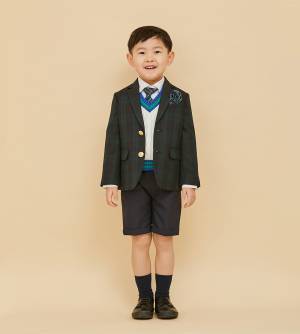 セレモニー服をお出かけ着に着回し！【セレモニー服をMIXしたキッズコーデ6選】 | HugMug - 親子で楽しむファッションやライフスタイル情報を届けるママメディア