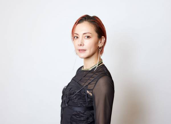 【土屋アンナさんが考える、家族のあり方と子育て】映画『長ぐつをはいたネコと９つの命』 | HugMug