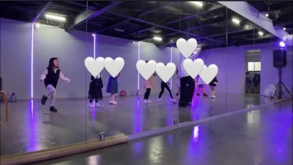 4歳児の習い事。英語とダンスがおすすめなワケ | HugMug