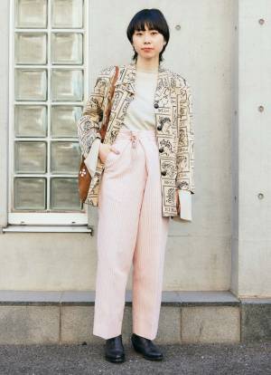 ヴィンテージMIXの正解コーデ♡柄ジャケットは淡カラーと合わせて！ | HugMug - 親子で楽しむファッションやライフスタイル情報を届けるママメディア