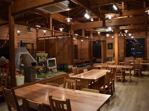 イチゴ狩りとスイーツを堪能！ カフェのあるイチゴ狩り農園6選【関東】 | HugMug