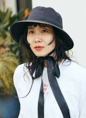 春のモノトーンはこう着る！『ザラ』をおしゃれに着こなしたキッズにも注目♡ | HugMug