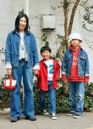 古着メインの最旬デニムリンクコーデ！ 赤を挿してちょっぴり辛口に♪ | HugMug