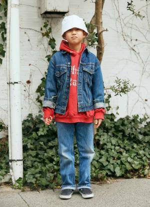 古着メインの最旬デニムリンクコーデ！ 赤を挿してちょっぴり辛口に♪ | HugMug