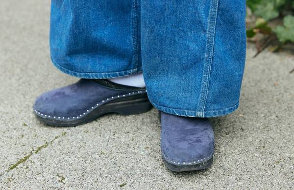 古着メインの最旬デニムリンクコーデ！ 赤を挿してちょっぴり辛口に♪ | HugMug