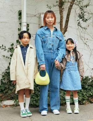 春のリンクコーデはデニム推し！【デニムリンクコーデ９選】 | HugMug - 親子で楽しむファッションやライフスタイル情報を届けるママメディア