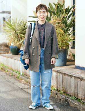 手持ちのジャケットどう着こなす？【おしゃれな人のジャケットSNAP】 | HugMug - 親子で楽しむファッションやライフスタイル情報を届けるママメディア