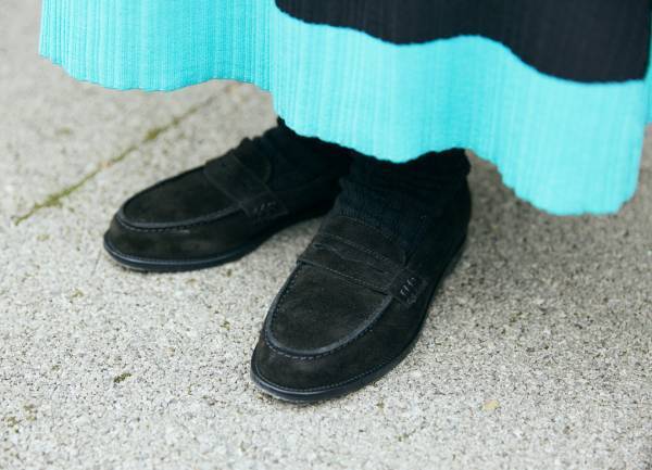 失敗しないカラーリンクコーデ！ブルー×ブラックで爽やかに | HugMug