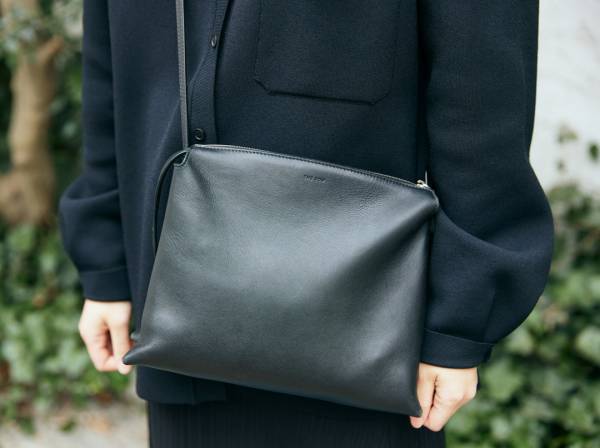 失敗しないカラーリンクコーデ！ブルー×ブラックで爽やかに | HugMug