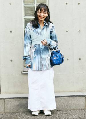 古着MIXコーデの決定版！ ブルー×ホワイトで爽やかに♡ | HugMug