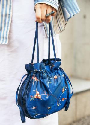 古着MIXコーデの決定版！ ブルー×ホワイトで爽やかに♡ | HugMug