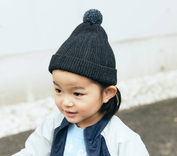 おしゃれファミリーの古着MIXコーデ！モノトーン×ブルーで即統一感アップ♡ | HugMug