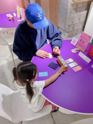 子連れで行きたい！職業の多様性を考える「キミのなりたいものっ展？with Barbie」 | HugMug