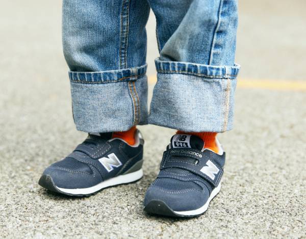 今すぐ真似したいファミリーリンクコーデ！シャツ×古着パンツでおしゃれ度爆上げ♪ | HugMug