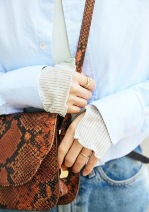 今すぐ真似したいファミリーリンクコーデ！シャツ×古着パンツでおしゃれ度爆上げ♪ | HugMug