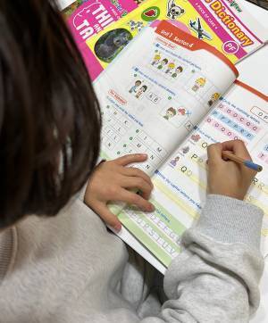 やってよかった【学習系の習い事】！我が家の7歳と4歳の習い事事情 | HugMug