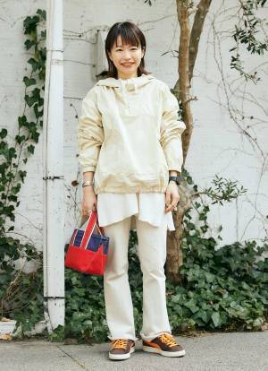 品あるスポーツMIXコーデのお手本！ホワイト～ベージュで爽やかに♡ | HugMug