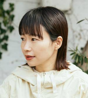 品あるスポーツMIXコーデのお手本！ホワイト～ベージュで爽やかに♡ | HugMug