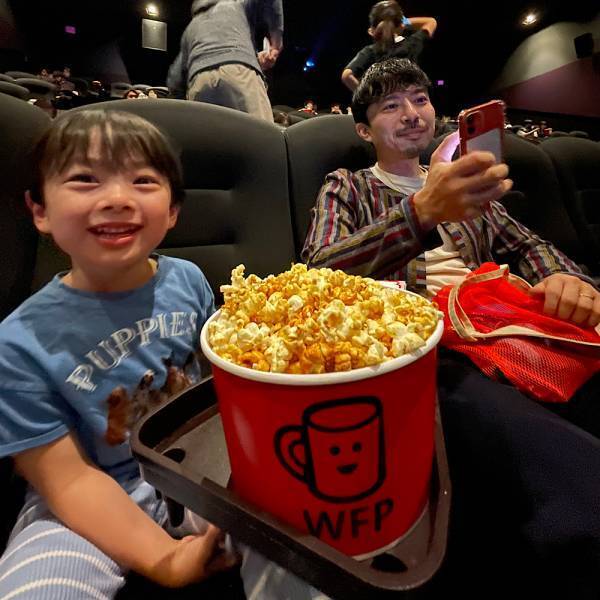 映画館デビューは何歳から？ おすすめの年齢と成功させる5つのコツ！ | HugMug