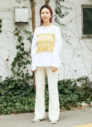 おしゃれファミリーの古着MIXコーデ♡ ホワイト×春カラーがめちゃかわ！ | HugMug - 親子で楽しむファッションやライフスタイル情報を届けるママメディア