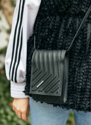 ヴィンテージMIXコーデのお手本！ ジャージやスニーカーで動けるコーデに | HugMug