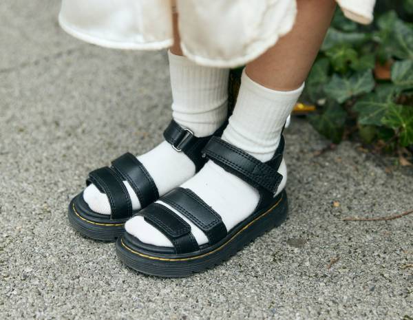 ヴィンテージMIXコーデのお手本！ ジャージやスニーカーで動けるコーデに | HugMug