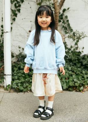 ヴィンテージMIXコーデのお手本！ ジャージやスニーカーで動けるコーデに | HugMug