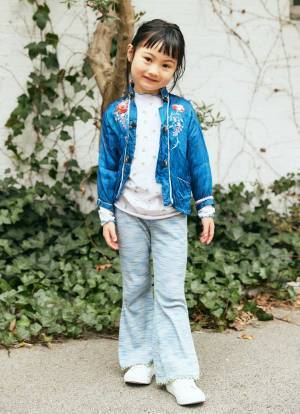 「チャイナジャケット」でリンクコーデ！おしゃれ親子の着こなしテクをのぞき見♡ | HugMug