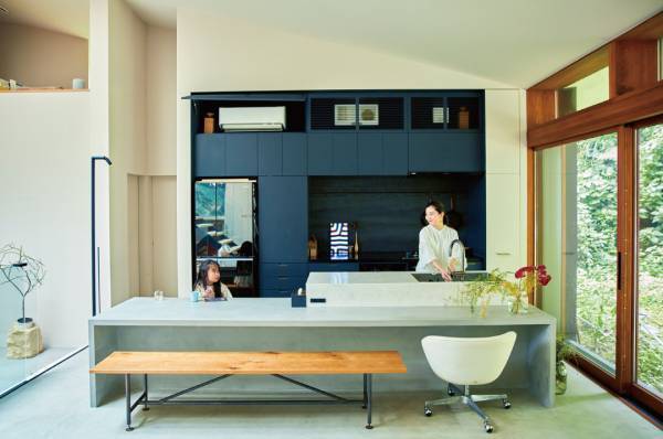 センスのいい家族が暮らす家【vol.1 自然とつながる住まい・酒井景都さん邸】 | HugMug - 親子で楽しむファッションやライフスタイル情報を届けるママメディア