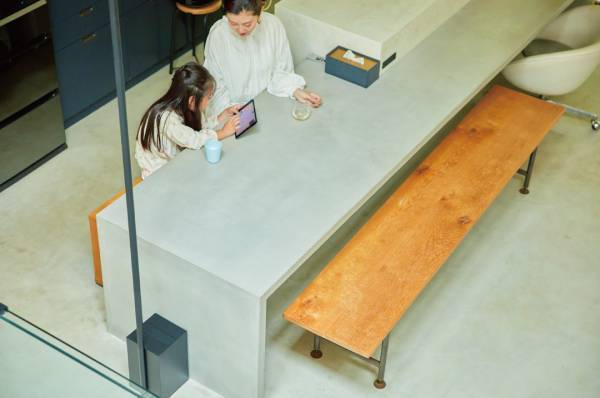 センスのいい家族が暮らす家【vol.1 自然とつながる住まい・酒井景都さん邸】 | HugMug - 親子で楽しむファッションやライフスタイル情報を届けるママメディア