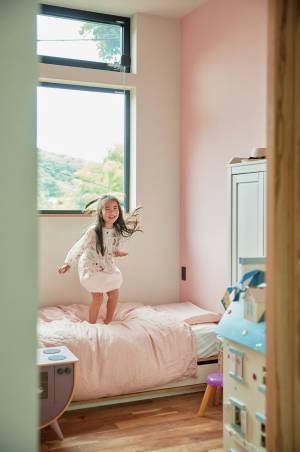 センスのいい家族が暮らす家【vol.1 自然とつながる住まい・酒井景都さん邸】 | HugMug - 親子で楽しむファッションやライフスタイル情報を届けるママメディア