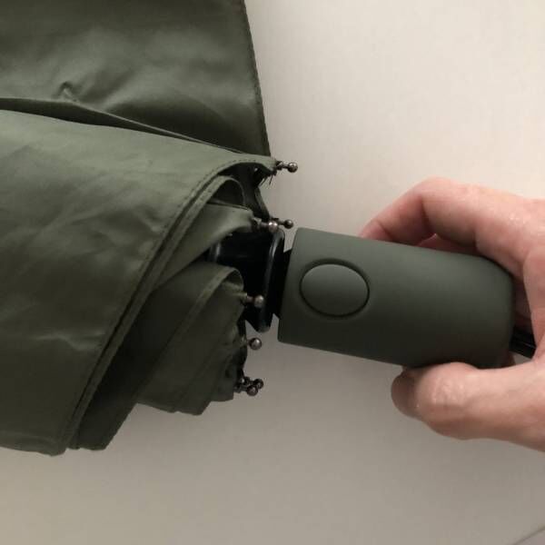 ダイソー発【standardproducts】おもしろワンタッチ機能付き折りたたみ傘 | HugMug