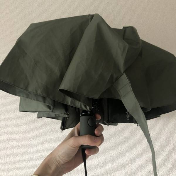 ダイソー発【standardproducts】おもしろワンタッチ機能付き折りたたみ傘 | HugMug