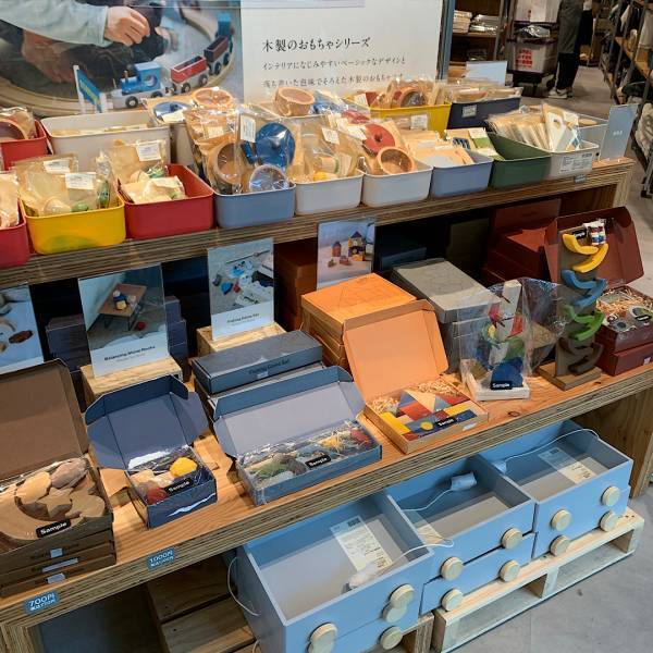ダイソー発【Standard Products】ベビー・キッズ向け木製玩具が充実！プレゼントにも♪ | HugMug - 親子で楽しむファッションやライフスタイル情報を届けるママメディア