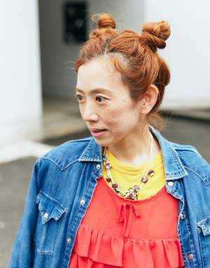 失敗しない古着リンクコーデ！ デニム×イエローで即統一感アップ♡ | HugMug - 親子で楽しむファッションやライフスタイル情報を届けるママメディア