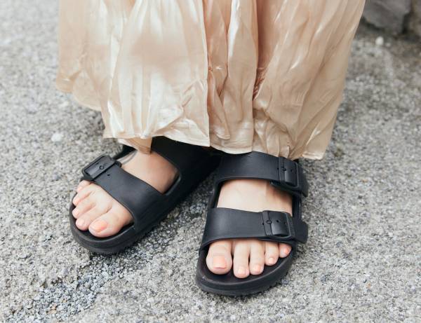 『ユニクロ』のハットが推せる♡ オレンジのパイル地が夏にぴったり！ | HugMug - 親子で楽しむファッションやライフスタイル情報を届けるママメディア