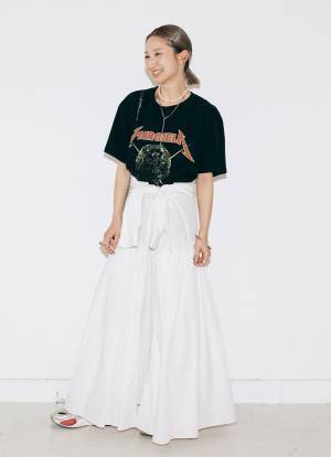 【素敵な夫婦のTシャツスナップ6選】 夏の本命Tシャツをシェアしよう！ | HugMug - 親子で楽しむファッションやライフスタイル情報を届けるママメディア