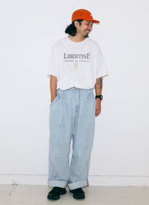 【素敵な夫婦のTシャツスナップ6選】 夏の本命Tシャツをシェアしよう！ | HugMug - 親子で楽しむファッションやライフスタイル情報を届けるママメディア