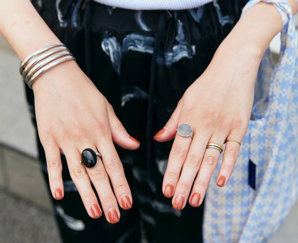 失敗しない夏のモノトーンコーデ！ 『西松屋』を使ったベビーコーデがキュート♡ | HugMug - 親子で楽しむファッションやライフスタイル情報を届けるママメディア