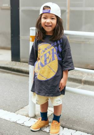 公園にも行けちゃうおしゃれなファミリーコーデ！ 『ザラ』でつくるキッズコーデは必見♪ | HugMug - 親子で楽しむファッションやライフスタイル情報を届けるママメディア